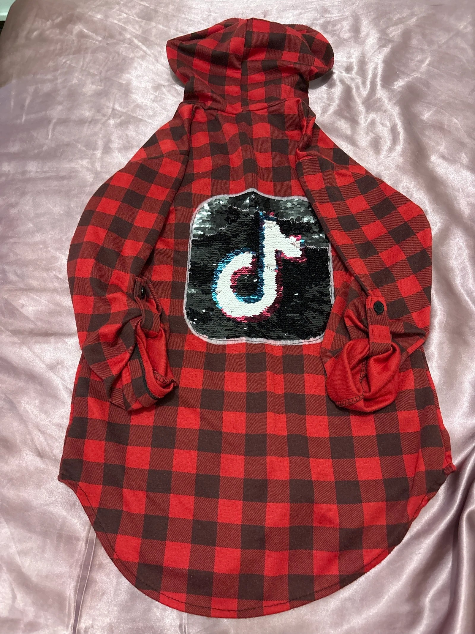 Camisa Feminina Xadrez Roja con Capucha – photo 2